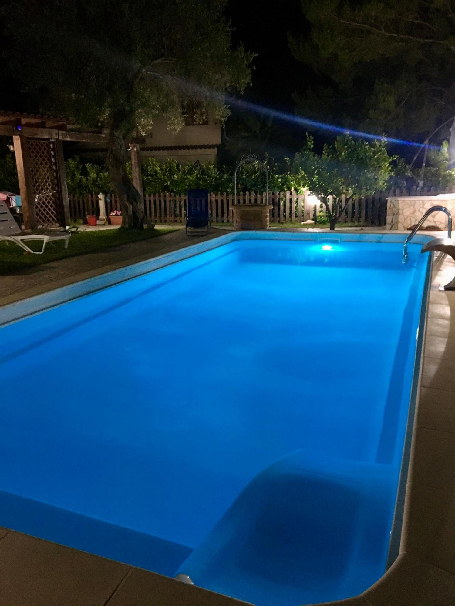 Villa Villino Giulia Altavilla Milicia Exterior foto